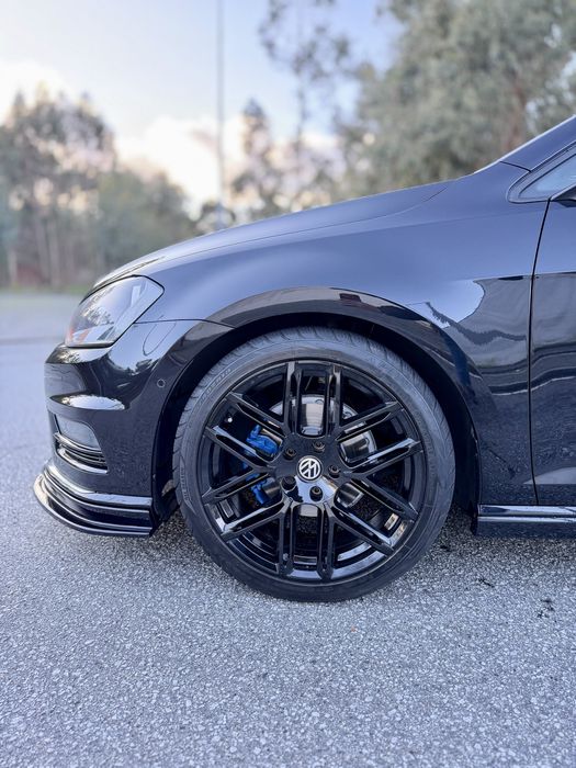 AVVOLKSWAGEN GOLF 7 R-Line