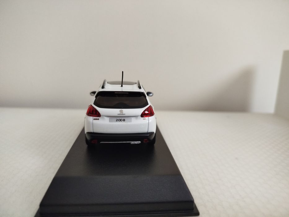 Miniatura Peugeot 2008 Nova 1/43