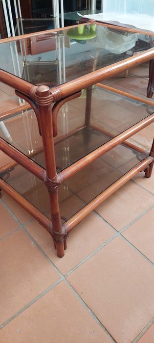 Movel de apoio em madeira