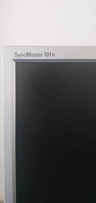 Monitor Samsung 701N432745507633899522