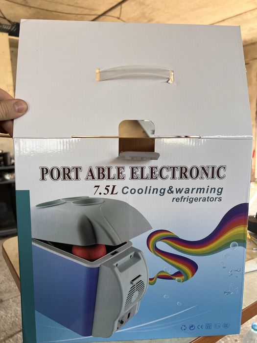 Автохолодильник , с функцией охлаждение и нагрева от прикуривателя