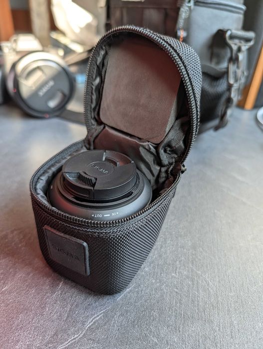 Sigma 30mm f/2.8 DN Art (Sony E) – Stan Idealny, Komplet