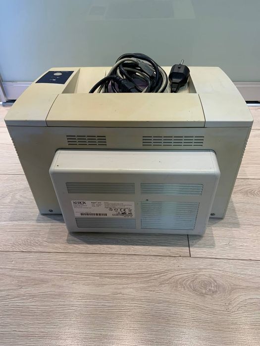 Принтер Xerox Phaser 3117.
