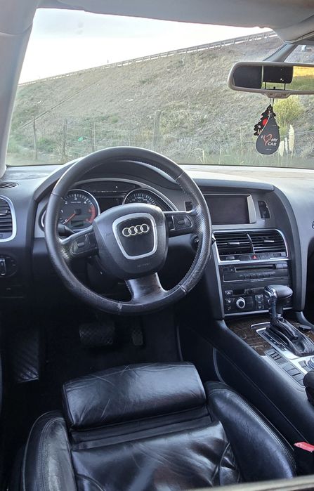 Audi q7 (7lugares) — photo 3