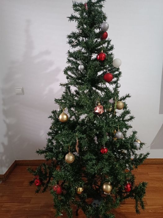 Árvore de Natal + 29 bolas