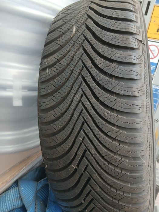 Пара зимових шин Michelin Alpin 5 205/60/16