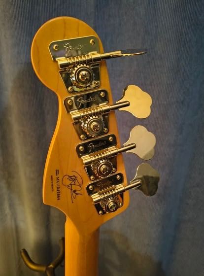 Fender precision bass Roger Waters gitara basowa