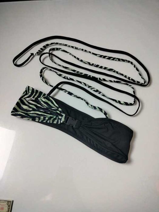 Biustonosz zapinany wiązany do pływania strój kąpielowy plażowy