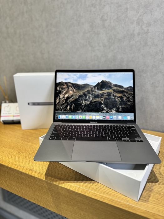 Open Box MacBook Air 13’ 2020 M1 8/256Gb Space Gray (MGN63)