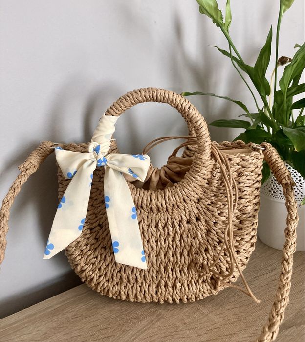 Modna Torebka Koszyk na Ramię z Apaszką Kwiaty Boho
