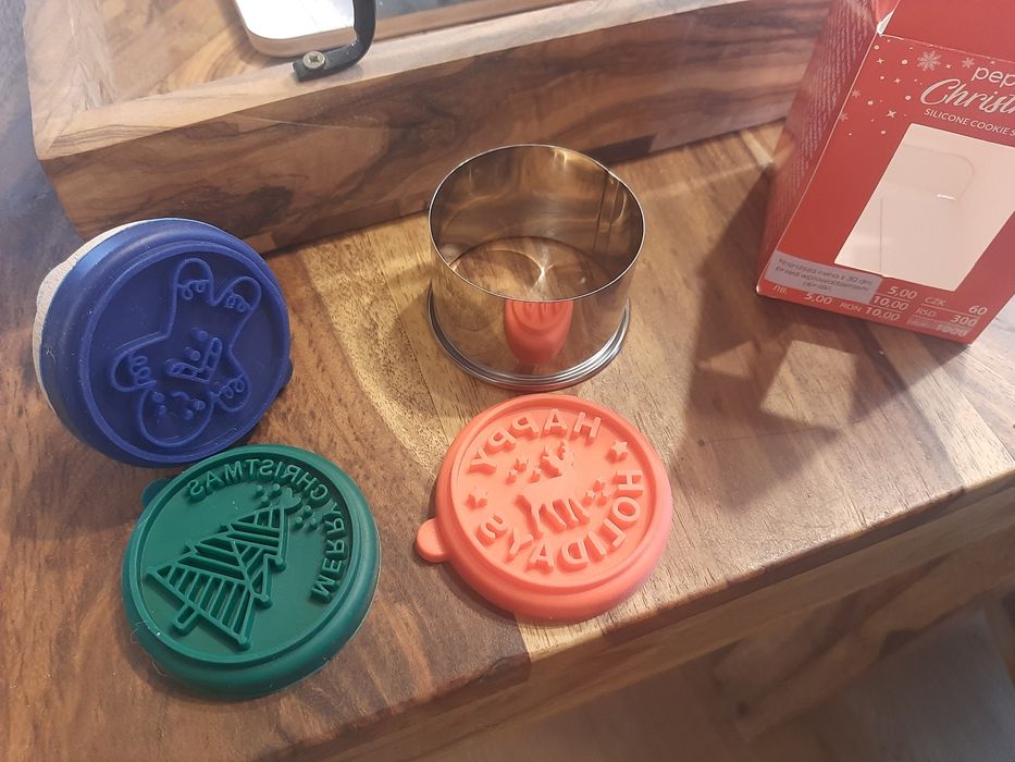 Świąteczne stempelki stemple do ciasteczek pepco