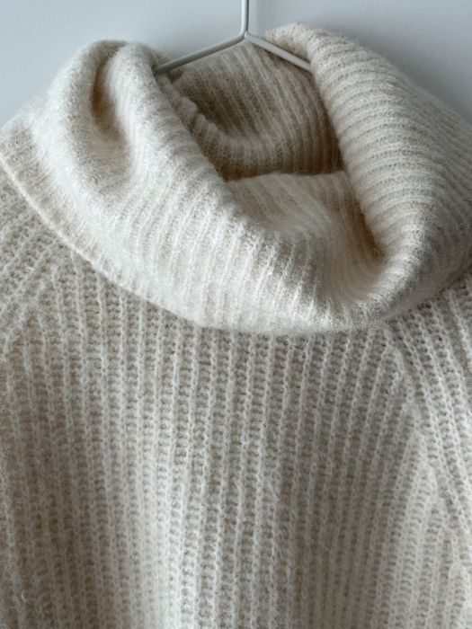 Sweter z wełną Mango bufiaste rękawy roz. S