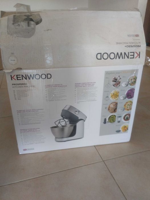 Batedeira de bolos  marca kenwood ...
