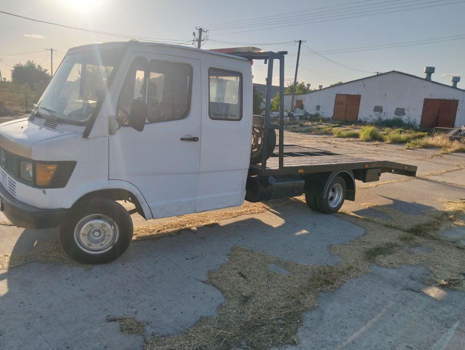 Мерседес 409D автоэвакуатор