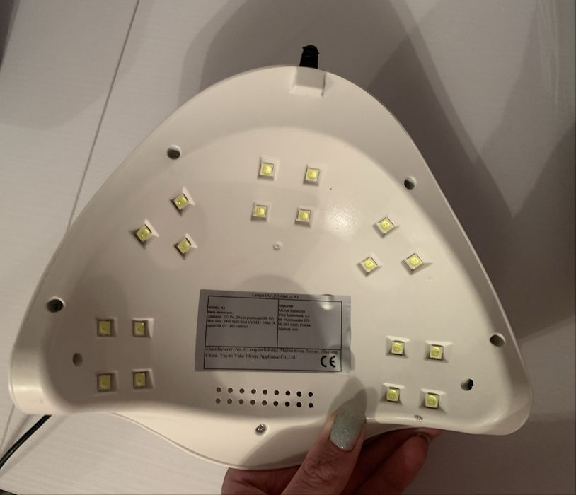 LED лампа для манікюру