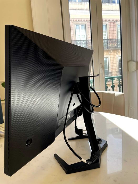 Philips Evnia 27M1N3500LS gaming monitor like anew