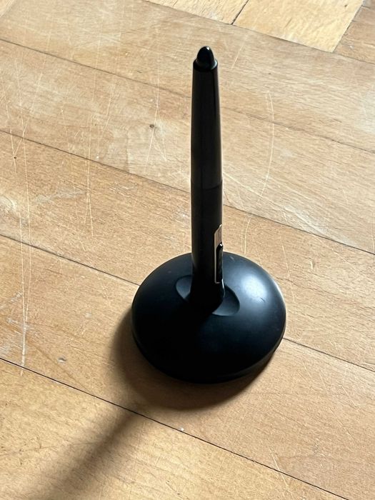 Tablet graficzny LCD Wacom Cintiq 22 DTK2260K0A, rok zakupu 2021