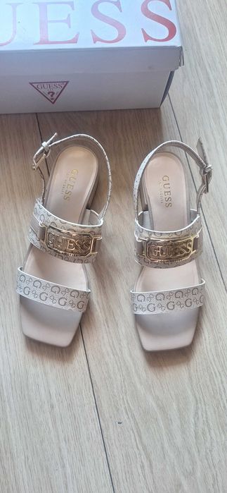 Guess sandały FLOA0SELL03