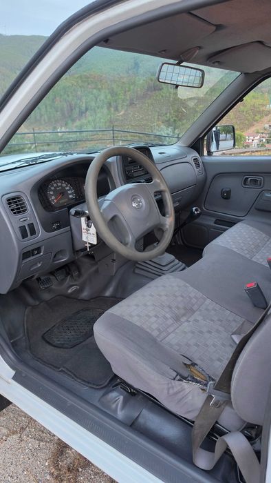 Carrinha Nissan D22