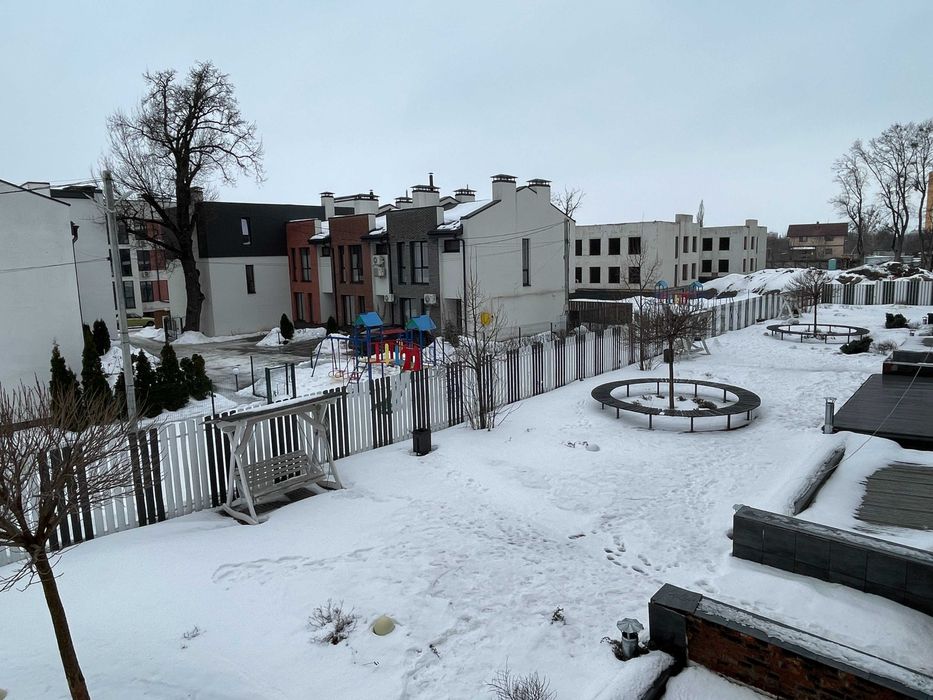 Продаж євро 2к квартири 40 м2 з ремонтом, меблями та технікою. Мін. оф