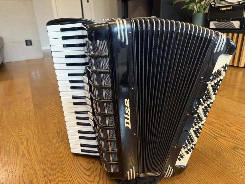 Akordeon klawiszowy Dise
