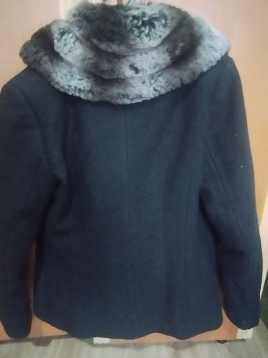 Продам пальто весна -осінь