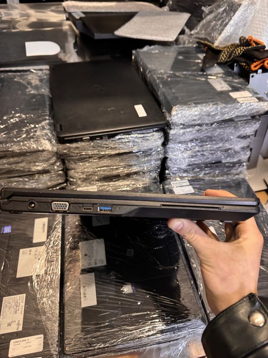 РОЗПРОДАЖ Ноутбуків Fujitcu LifeBook E559 15,6  i5-10xx 8GB 256gb ОПТ