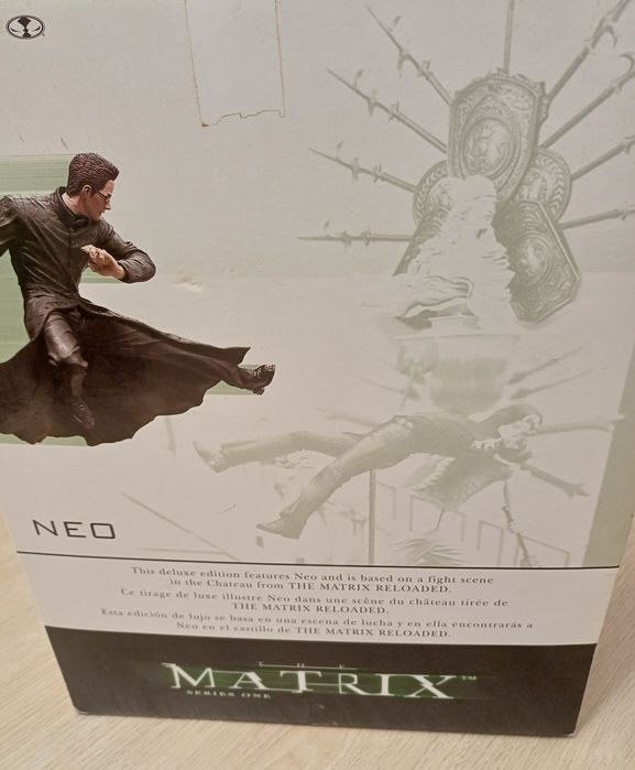 MATRIX , Neo reloaded Chateux Scene Deluxe Box  Diorama  , McFarlane