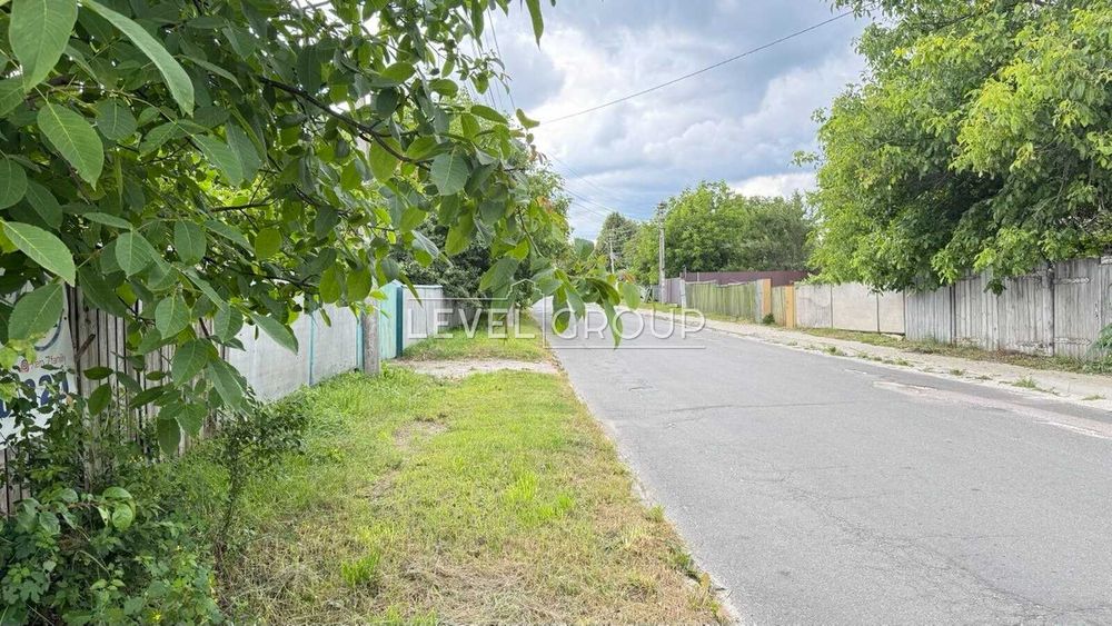 Продаж земельної ділянки 36 соток у центрі с. Іванковичі, Обухівський район.
