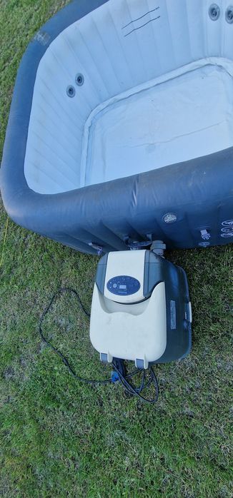Jaccuzi Lay-z-Spa