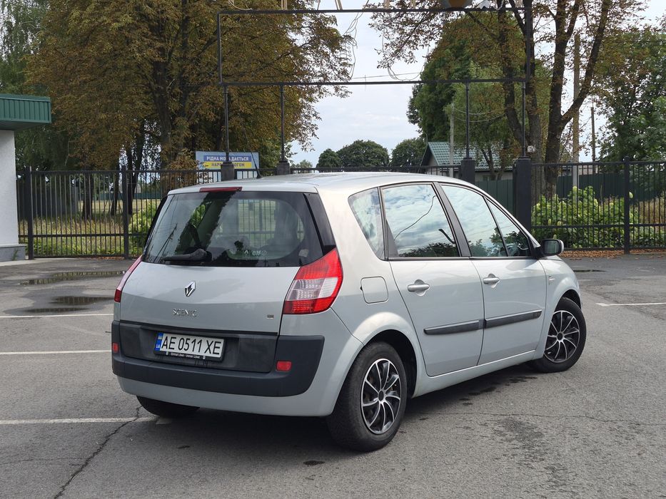 Продам Renault Scenic 1.6 бензин
