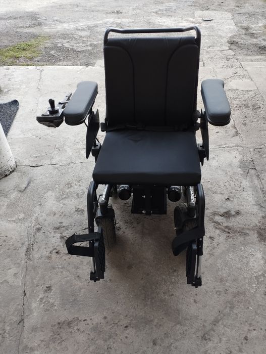 Wózek inwalidzki elektryczny