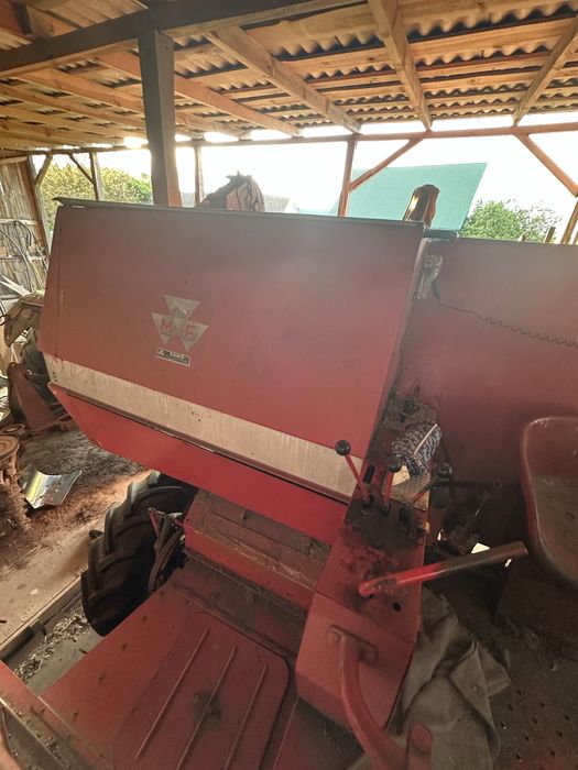 Комбайн Massey Ferguson 186