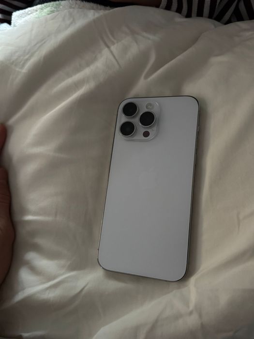 Iphone 14 pro max - 128gb - Com Caixa Original e Carregador