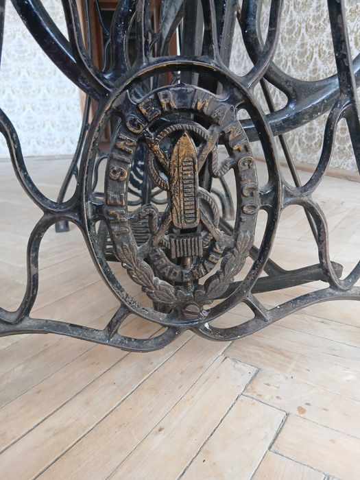 Швейна машинка Singer 16K33 1902 року