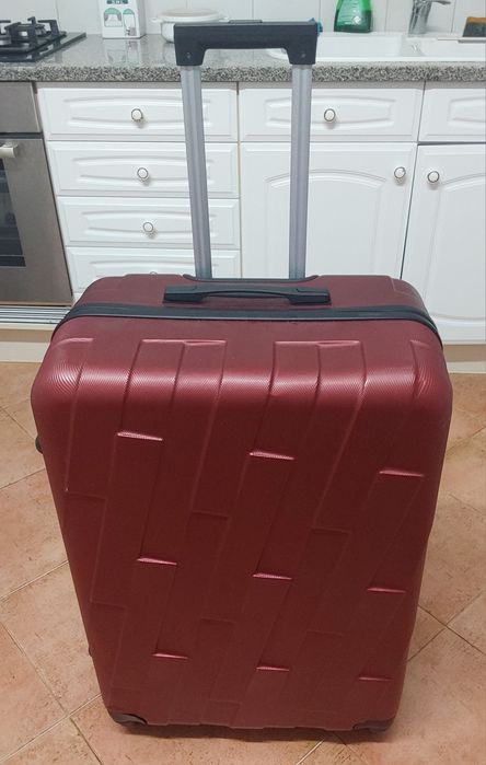 MALA DE VIAGEM DE PORÃO. Casa,Férias,Mudanças,Quarto,Arrumação,Sala.