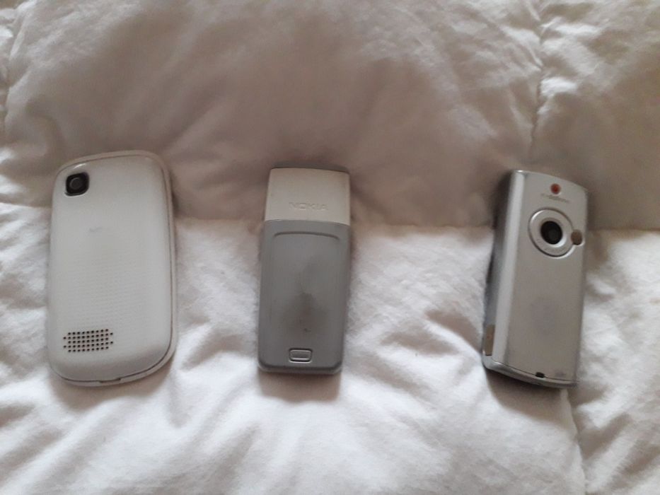 Telemóveis avariados antigos várias marcas