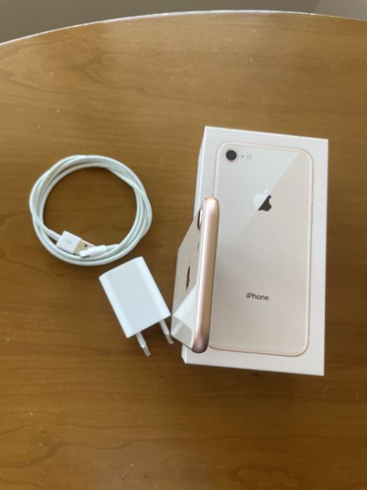 iPhone 8 dourado  - 64Gb