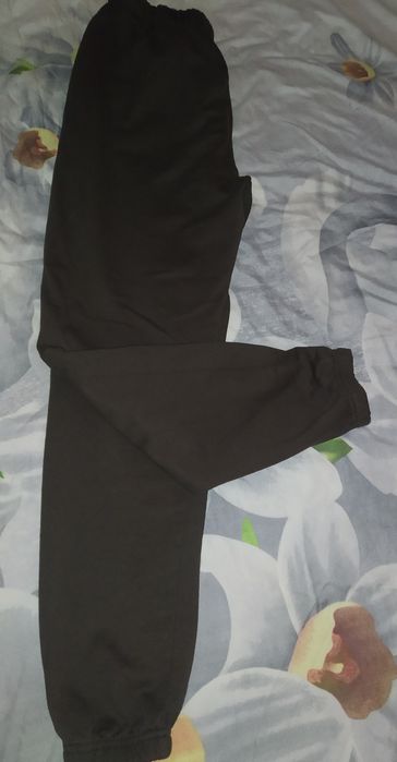 Спортивні штани жіночі