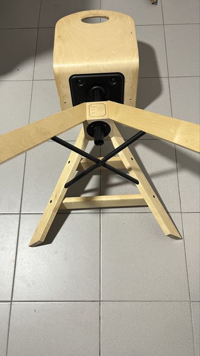 Cadeira criança madeira com 3 posições de altura