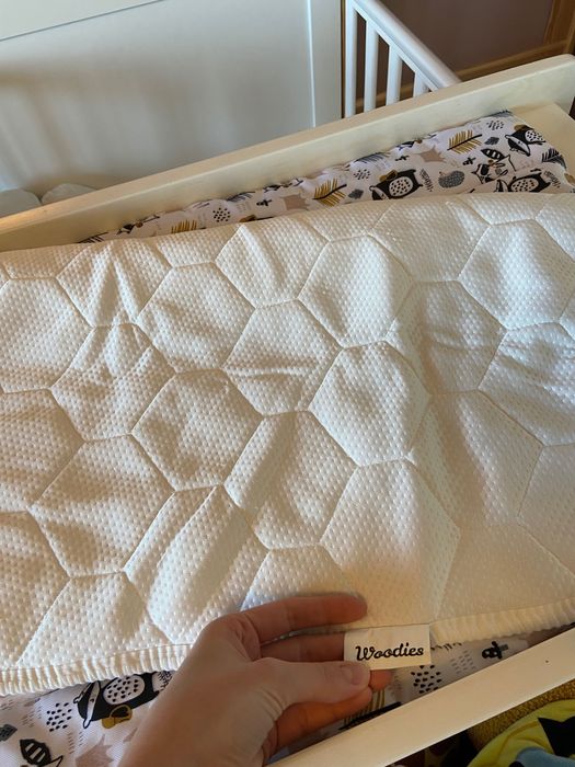 Woodies Łóżeczko dziecięce i niemowlęce Hampton Cot Bed 140×70