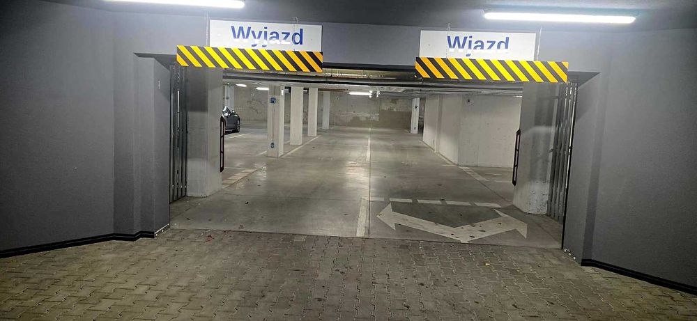 Piekny apartament z miejscem parkingowym w budynku