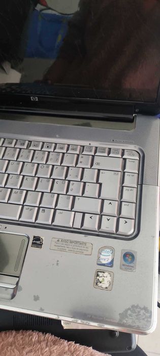HP Pavilion Core 2 Duo – Funciona - Ecrã Partido - Ideal para TV/Monitor