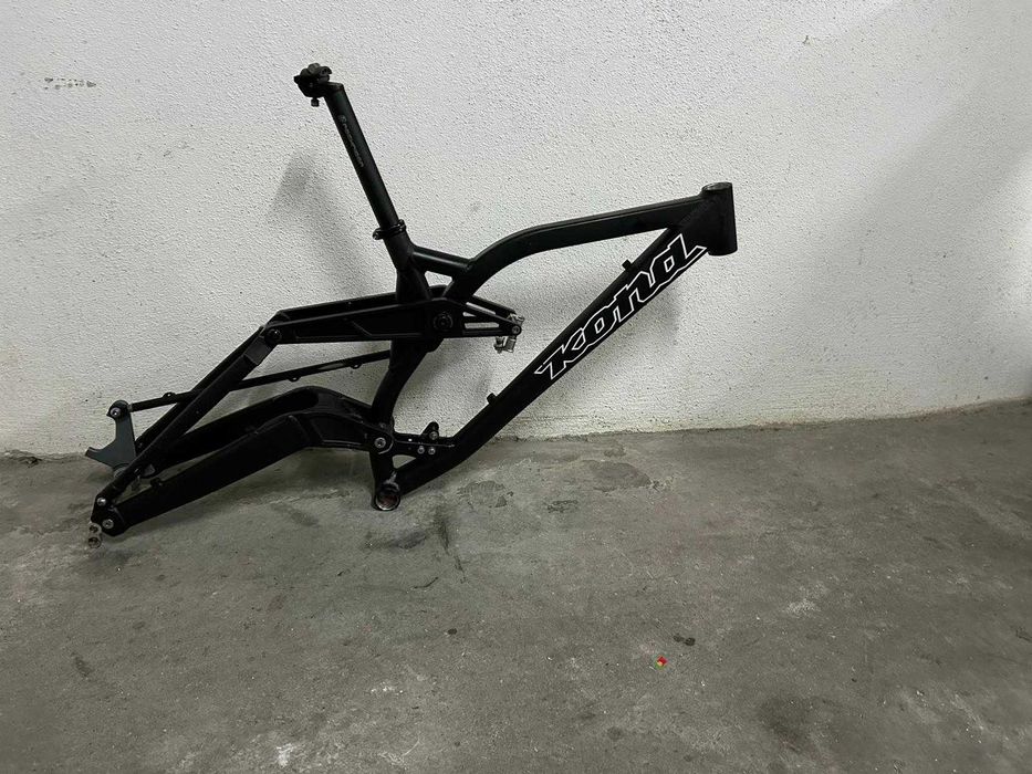Kona Supreme DH 2010