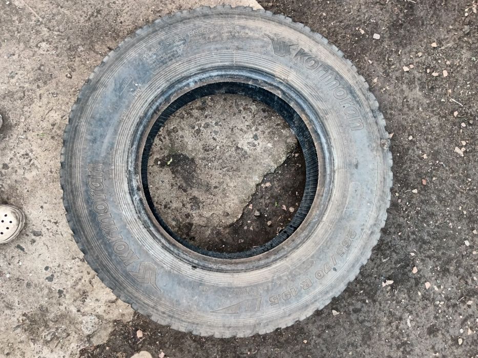 Шина для грузовика бу