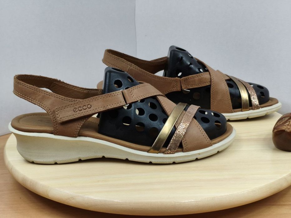 Sandały r.40 ECCO Felicia damskie skórzane na rzep