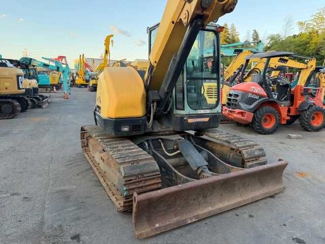 Гусеничний екскаватор Yanmar B7-5B