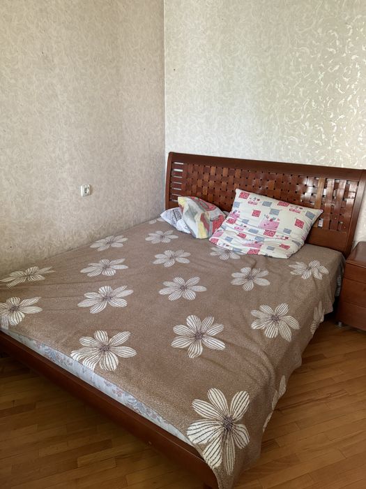 Мебель спальня зеркало комод