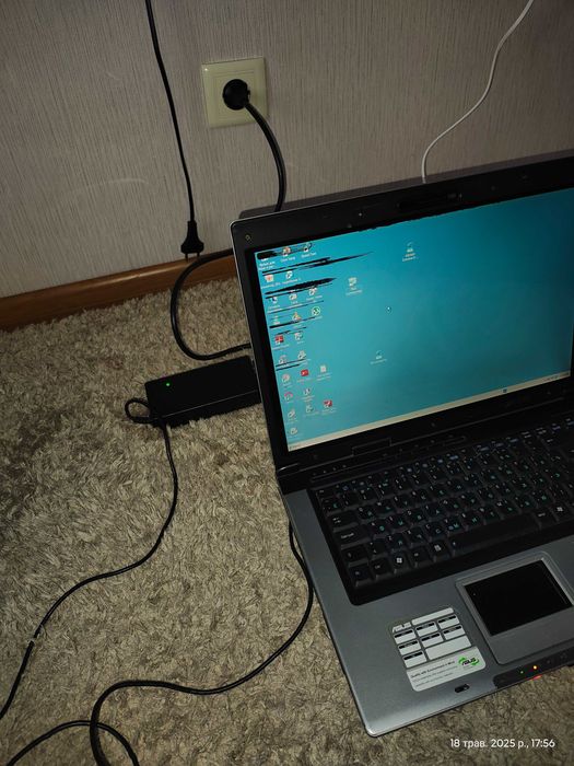 Ноутбук asus x50v