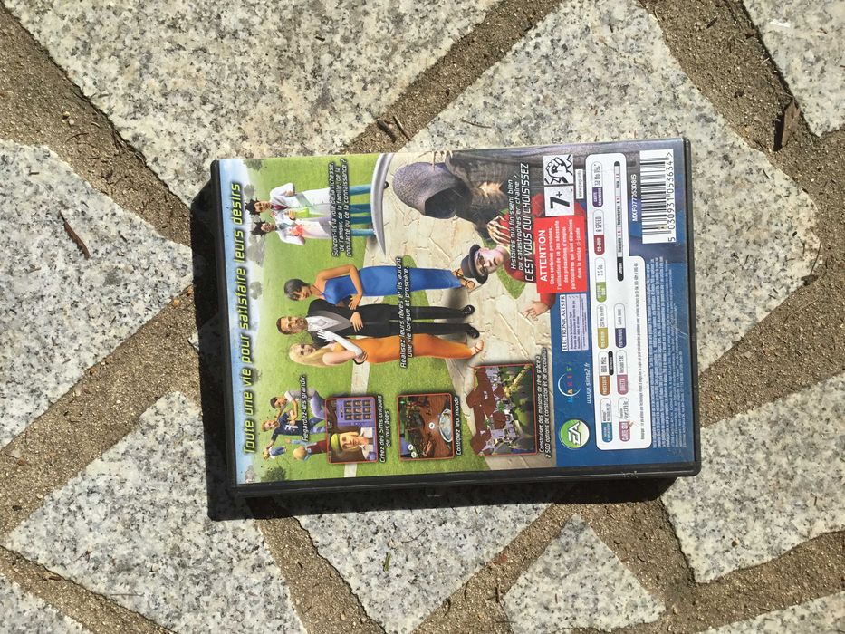 JOGOS  DVD SIMS 2 en francais